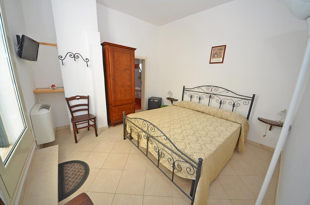 לינה וארוחת בוקר קסטריניאנו דל קאפו Casa Branca מראה חיצוני תמונה